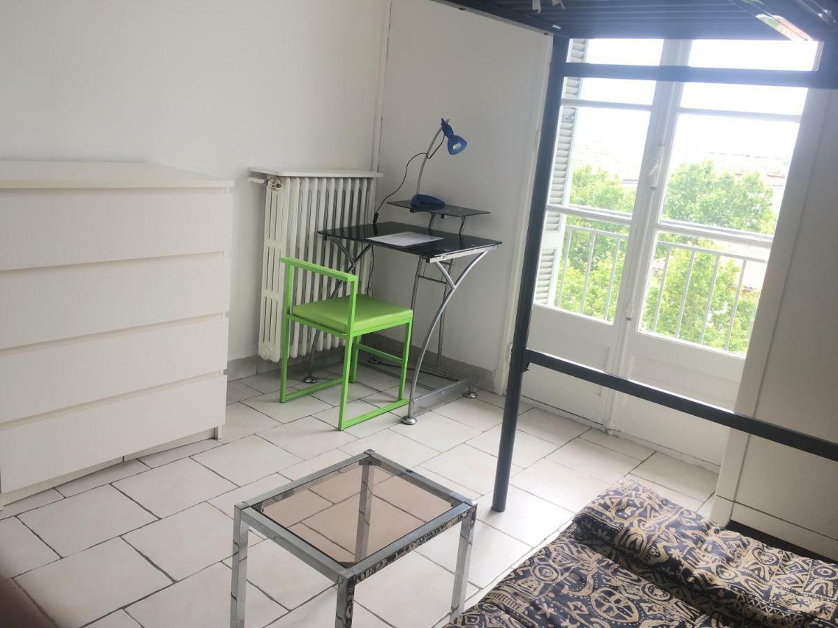 Chambres Loft Partage Centre Toulon Exterior photo